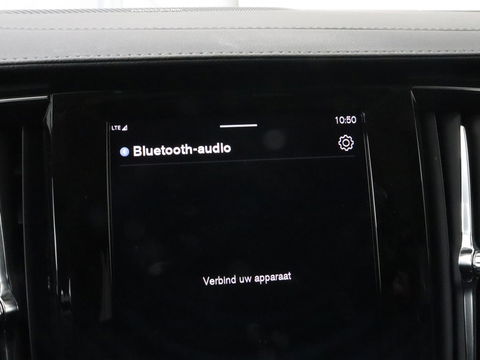 Volvo V90 2.0 T6 AWD Inscription Plug In | Panoramadak | Leder | Stoel & stuurverwarming | Trekhaak | Camera | Adaptive cruise | Carplay | Achterbankverwarming | 19'' | Harman/Kardon | PHEV