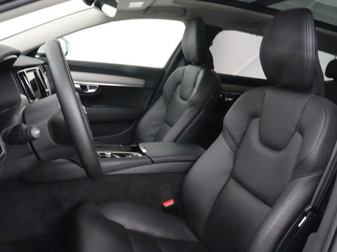 Volvo V90 2.0 T6 AWD Inscription Plug In | Panoramadak | Leder | Stoel & stuurverwarming | Trekhaak | Camera | Adaptive cruise | Carplay | Achterbankverwarming | 19'' | Harman/Kardon | PHEV
