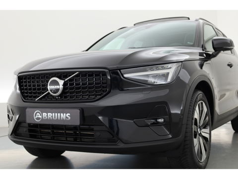 Volvo XC40 1.5 T5 Plug-in hybrid Ultimate Dark | Facelift | Pano-dak | 360 camera | H&K Audio | Adap. cruise | Blis | Elek. Stoelen |