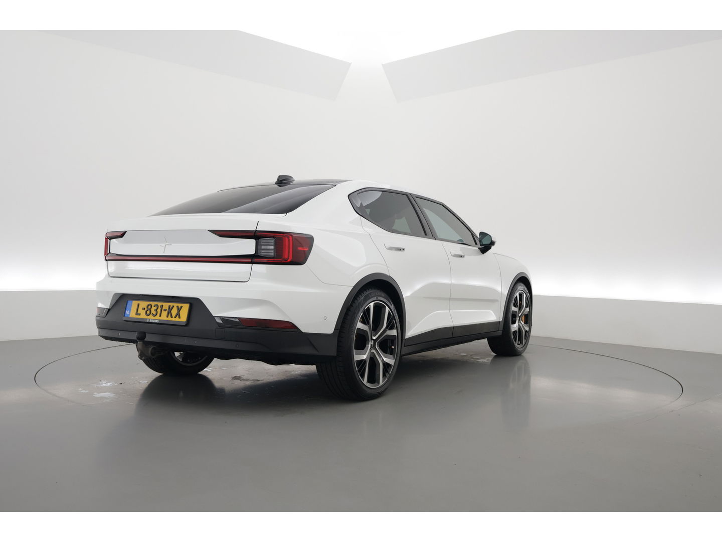 Polestar 2 Long Range Dual Motor Launch Edition 78kWh Performance Pack | Pano | Trekhaak | H&K Audio | 20'' | 4x Stoelverw. | Adapt. Cruise | 360cam