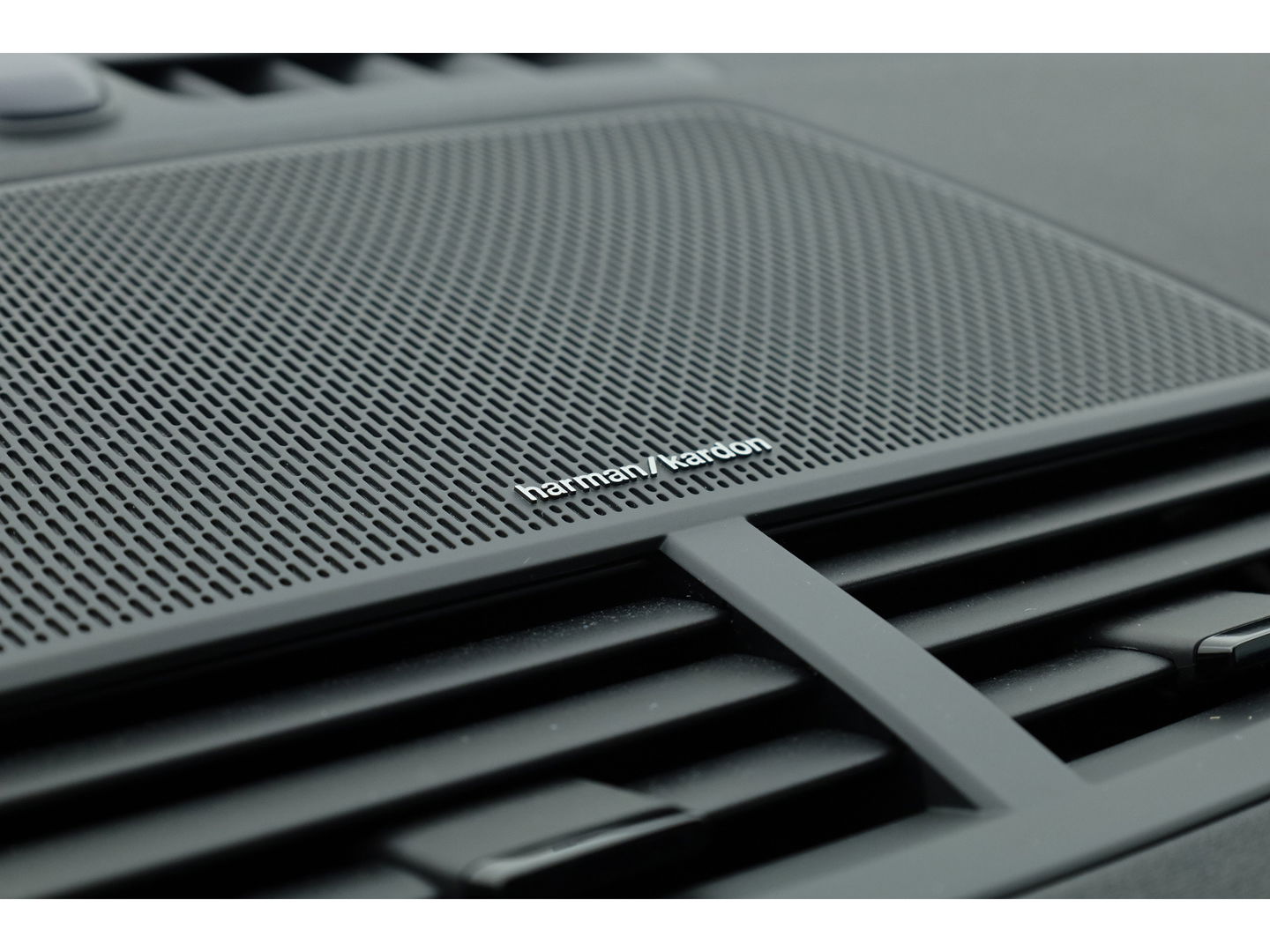 Polestar 2 Long Range Dual Motor Launch Edition 78kWh Performance Pack | Pano | Trekhaak | H&K Audio | 20'' | 4x Stoelverw. | Adapt. Cruise | 360cam