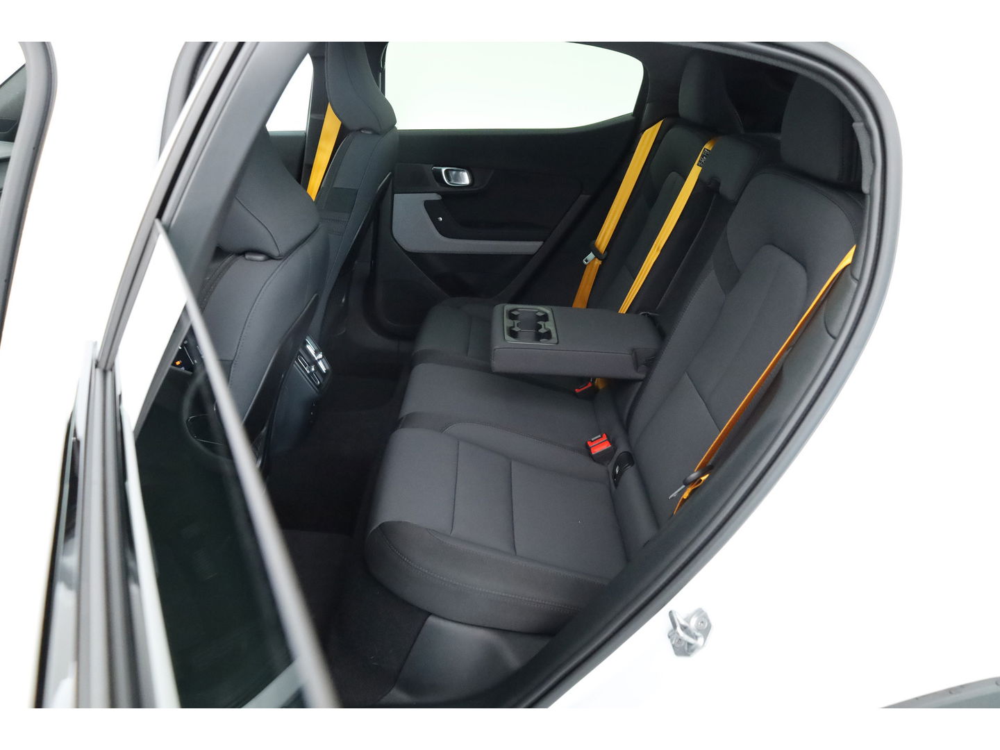 Polestar 2 Long Range Dual Motor Launch Edition 78kWh Performance Pack | Pano | Trekhaak | H&K Audio | 20'' | 4x Stoelverw. | Adapt. Cruise | 360cam