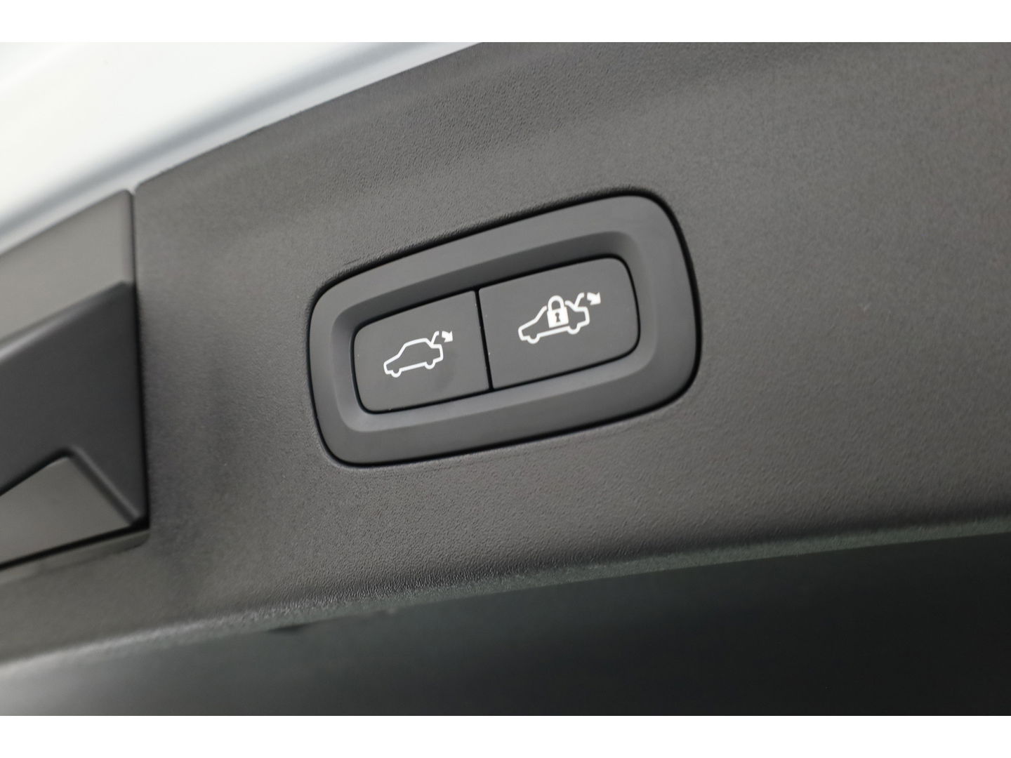 Polestar 2 Long Range Dual Motor Launch Edition 78kWh Performance Pack | Pano | Trekhaak | H&K Audio | 20'' | 4x Stoelverw. | Adapt. Cruise | 360cam