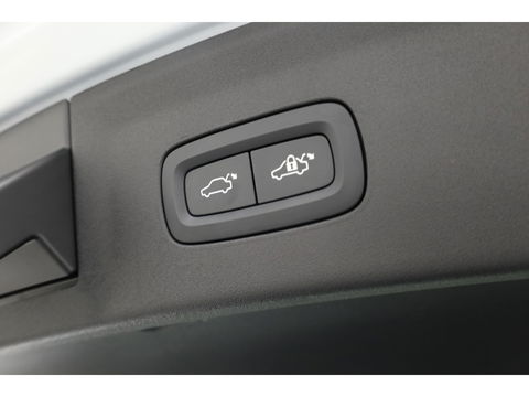 Polestar 2 Long Range Dual Motor Launch Edition 78kWh Performance Pack | Pano | Trekhaak | H&K Audio | 20'' | 4x Stoelverw. | Adapt. Cruise | 360cam