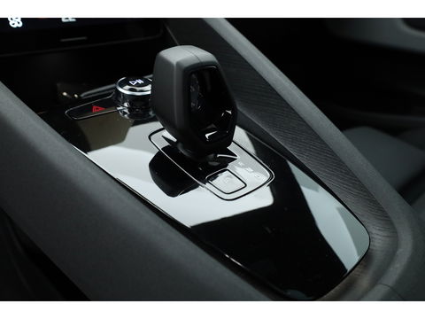 Polestar 2 Long Range Dual Motor Launch Edition 78kWh Performance Pack | Pano | Trekhaak | H&K Audio | 20'' | 4x Stoelverw. | Adapt. Cruise | 360cam