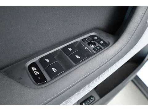 Polestar 2 Long Range Dual Motor Launch Edition 78kWh Performance Pack | Pano | Trekhaak | H&K Audio | 20'' | 4x Stoelverw. | Adapt. Cruise | 360cam