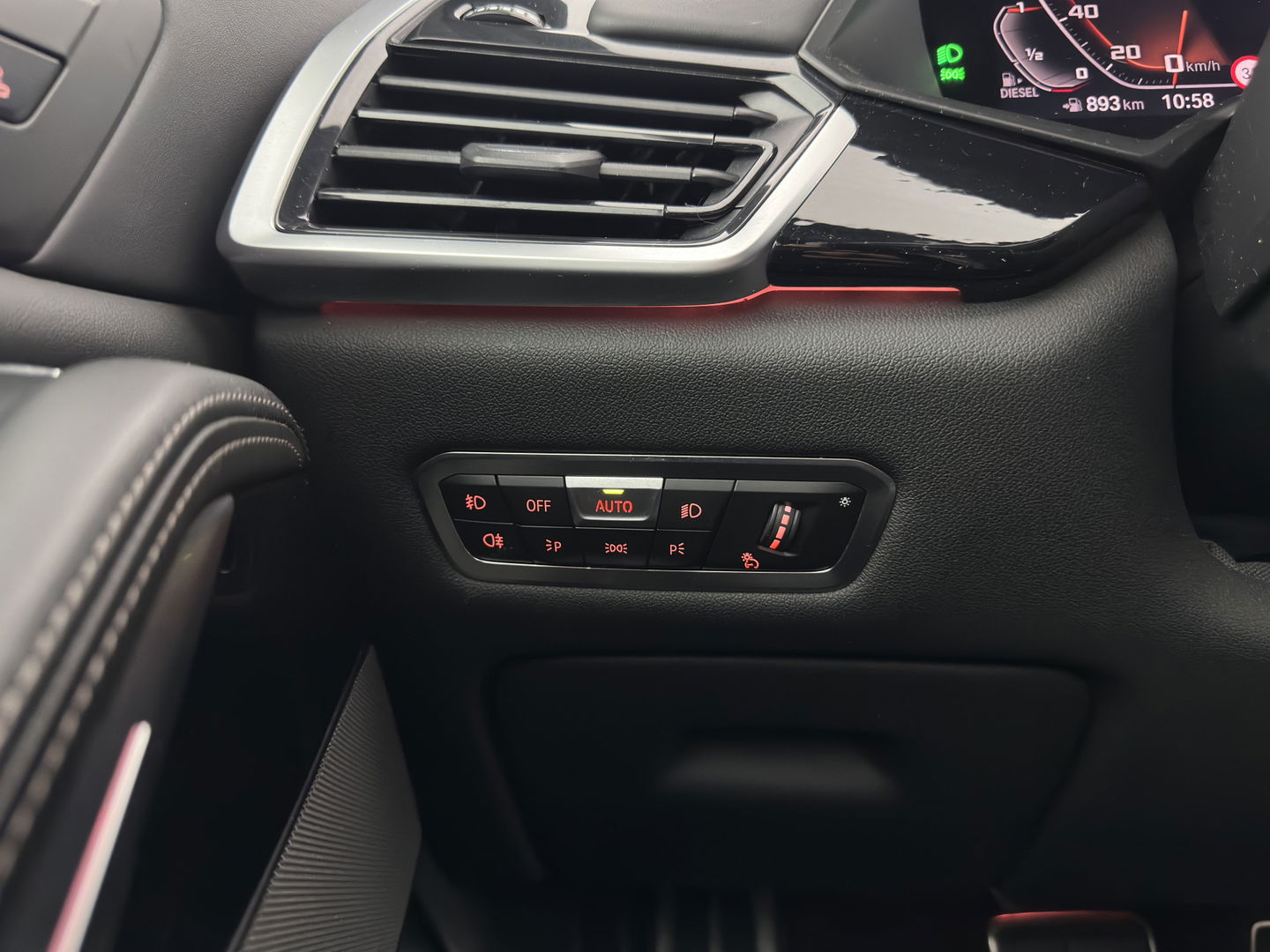 BMW X5 M50d M-Sportpack High Executive Aut. *PANO | HEAD-UP | LASER-LED | LUXURY-LEATHER | SOFT-CLOSE | ADAPTIVE-CRUISE | HARMAN/KARDON | BLIND-SPOT | MEMORY-PACK | TOP-VIEW | DIGI-COCKPIT | NAVI-FULLMAP | ECC | PDC | TOWBAR |