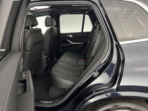 BMW X5 M50d M-Sportpack High Executive Aut. *PANO | HEAD-UP | LASER-LED | LUXURY-LEATHER | SOFT-CLOSE | ADAPTIVE-CRUISE | HARMAN/KARDON | BLIND-SPOT | MEMORY-PACK | TOP-VIEW | DIGI-COCKPIT | NAVI-FULLMAP | ECC | PDC | TOWBAR |