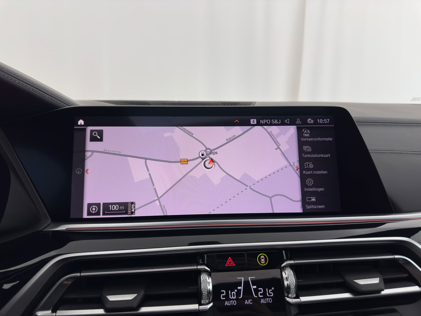 BMW X5 M50d M-Sportpack High Executive Aut. *PANO | HEAD-UP | LASER-LED | LUXURY-LEATHER | SOFT-CLOSE | ADAPTIVE-CRUISE | HARMAN/KARDON | BLIND-SPOT | MEMORY-PACK | TOP-VIEW | DIGI-COCKPIT | NAVI-FULLMAP | ECC | PDC | TOWBAR |