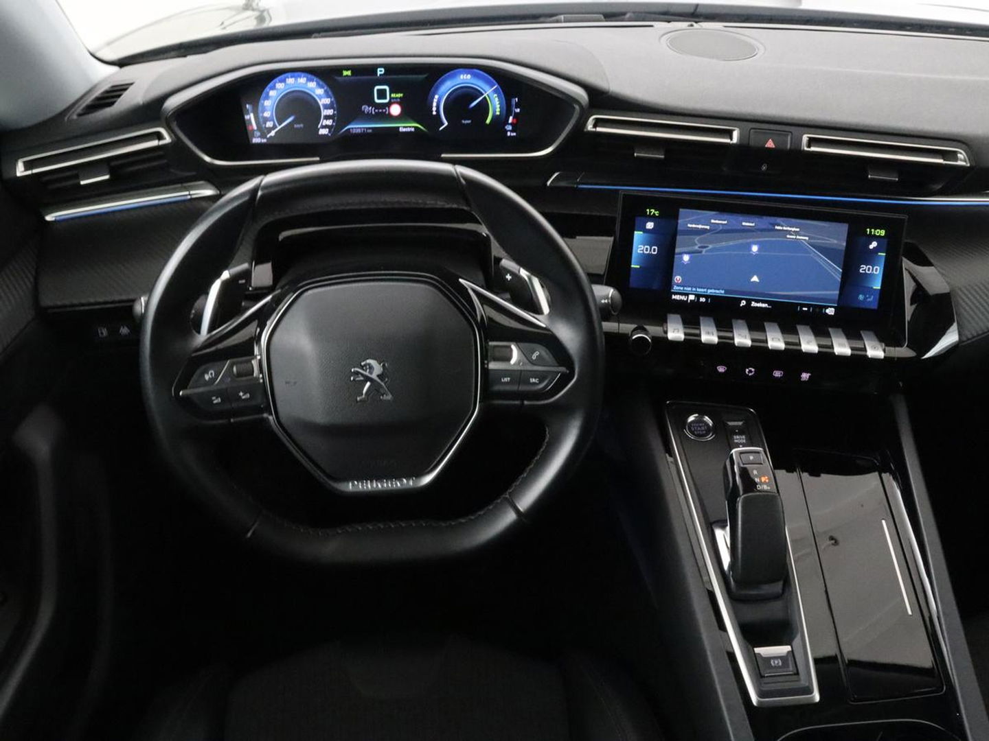 Peugeot 508 1.6 HYbrid Allure | Trekhaak | Adaptive cruise | Half leder | Camera | Carplay | Navigatie | Sfeerverlichting | Full LED | Climate control | PHEV | Plug In