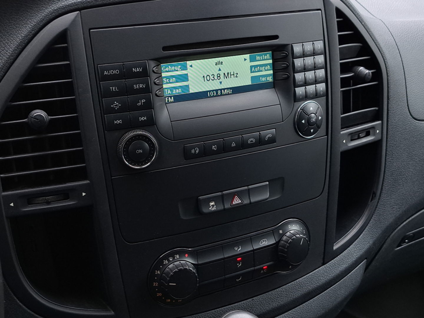 Mercedes-Benz Vito 116 CDI Euro 6 Lang L2 - Imperiaal - A.Deuren - Trekhaak - Airco