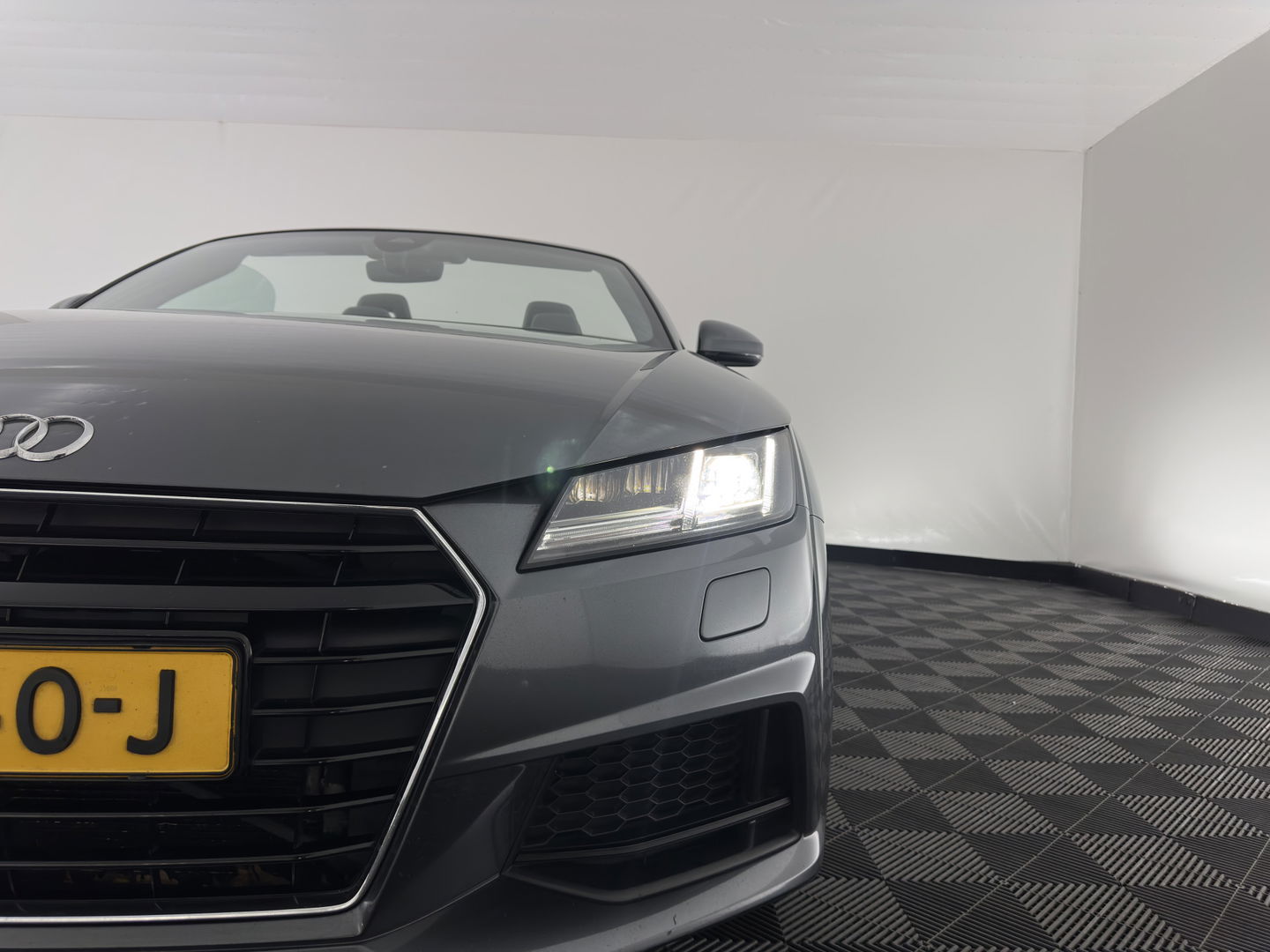 Audi TT Roadster 2.0 TFSI S-Line Pro Line Quattro Aut. *LEATHER-ALCANTARA | FULL-LED | BANG&OLUFSEN-AUDIO | DIGI-COCKPIT | AIR-SCARF | HEATED-SPORTSEATS | NAVI-FULLMAP | DAB+ | KEYLESS | ECC | PDC | 18''ALU*