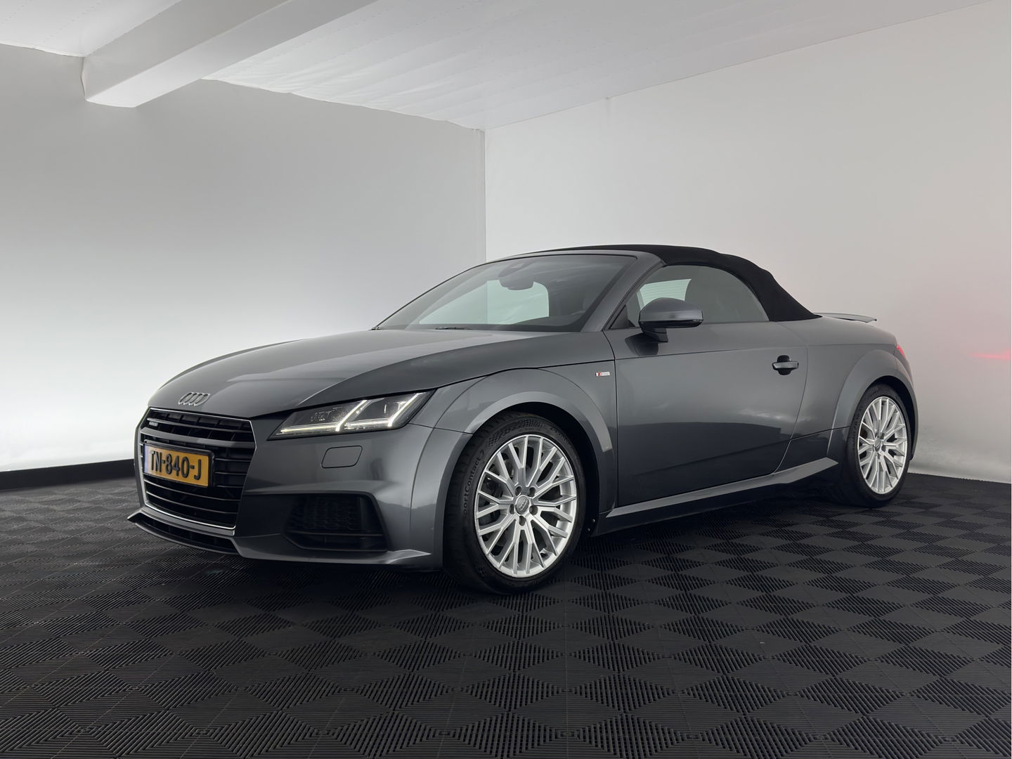 Audi TT Roadster 2.0 TFSI S-Line Pro Line Quattro Aut. *LEATHER-ALCANTARA | FULL-LED | BANG&OLUFSEN-AUDIO | DIGI-COCKPIT | AIR-SCARF | HEATED-SPORTSEATS | NAVI-FULLMAP | DAB+ | KEYLESS | ECC | PDC | 18''ALU*