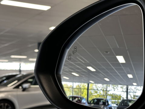 Lynk & Co 01 1.5 | NIEUW! | Panoramadak | 360° graden camera | Adaptive Cruise Control | Keyless | Elektrische Bestuurdersstoel + Geheugen | Parkeersensoren | Apple Carplay | Android Auto | Infinity Geluidssy