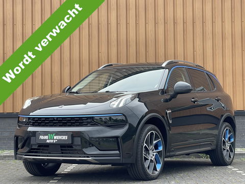 Lynk & Co 01 1.5 | Panoramadak | Achteruitrijcamera | Adaptive Cruise Control | Keyless | Elektrische Bestuurdersstoel + Geheugen | Parkeersensoren | Apple Carplay | Android Auto | Infinity Audiosysteem
