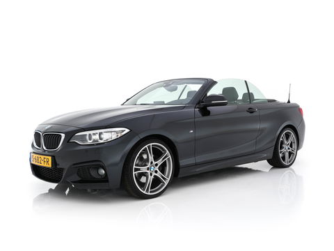 BMW 2 Serie Cabrio 220d Sport M-Sportpack Aut. *FULL-LEATHER | XENON | HARMAN/KARDON | MEMORY-PACK | HEATED-SPORTSEATS | NAVI-FULLMAP | DAB+ | ECC | PDC | 19''ALU*