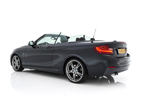 BMW 2 Serie Cabrio 220d Sport M-Sportpack Aut. *FULL-LEATHER | XENON | HARMAN/KARDON | MEMORY-PACK | HEATED-SPORTSEATS | NAVI-FULLMAP | DAB+ | ECC | PDC | 19''ALU*