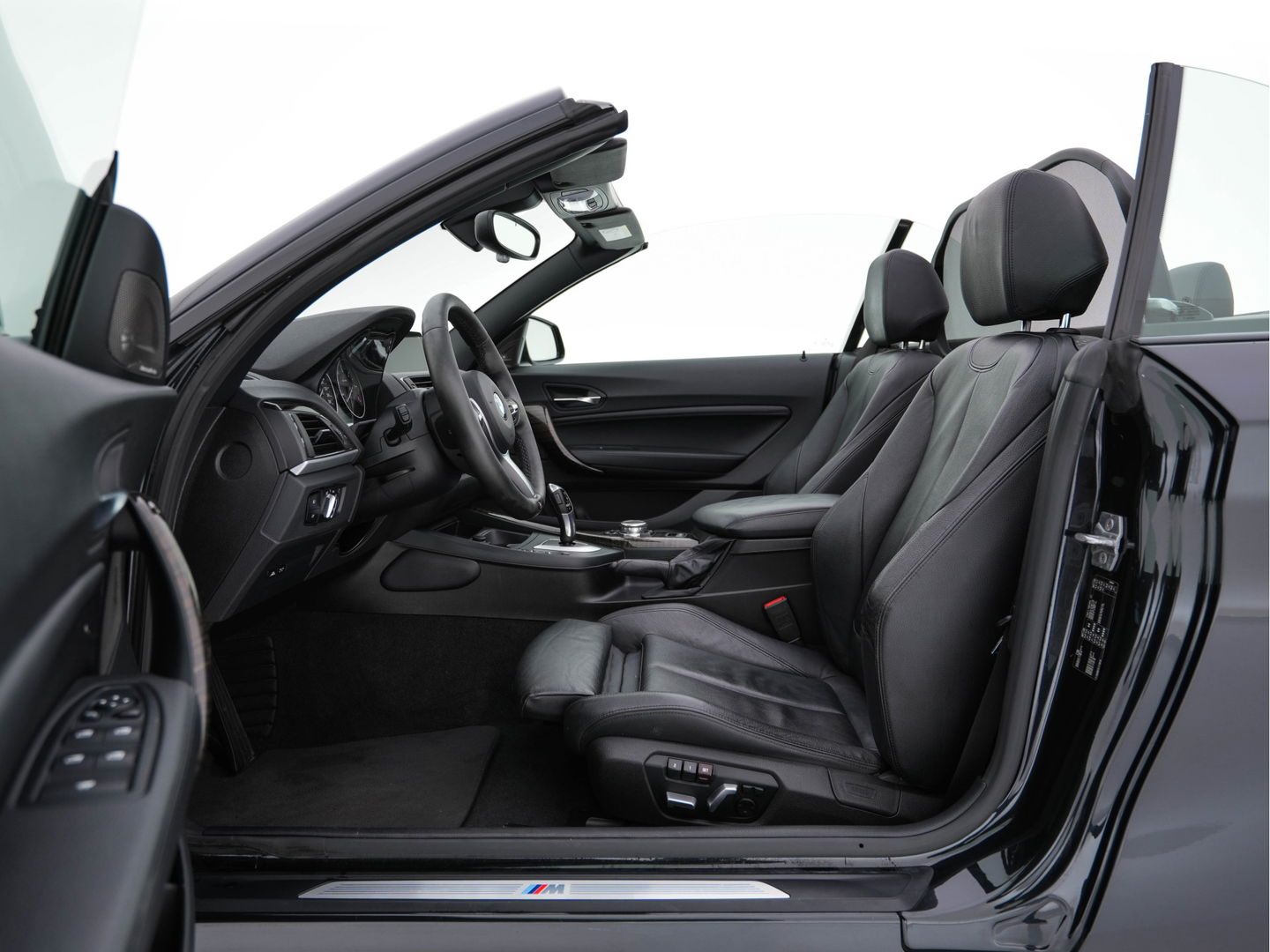 BMW 2 Serie Cabrio 220d Sport M-Sportpack Aut. *FULL-LEATHER | XENON | HARMAN/KARDON | MEMORY-PACK | HEATED-SPORTSEATS | NAVI-FULLMAP | DAB+ | ECC | PDC | 19''ALU*