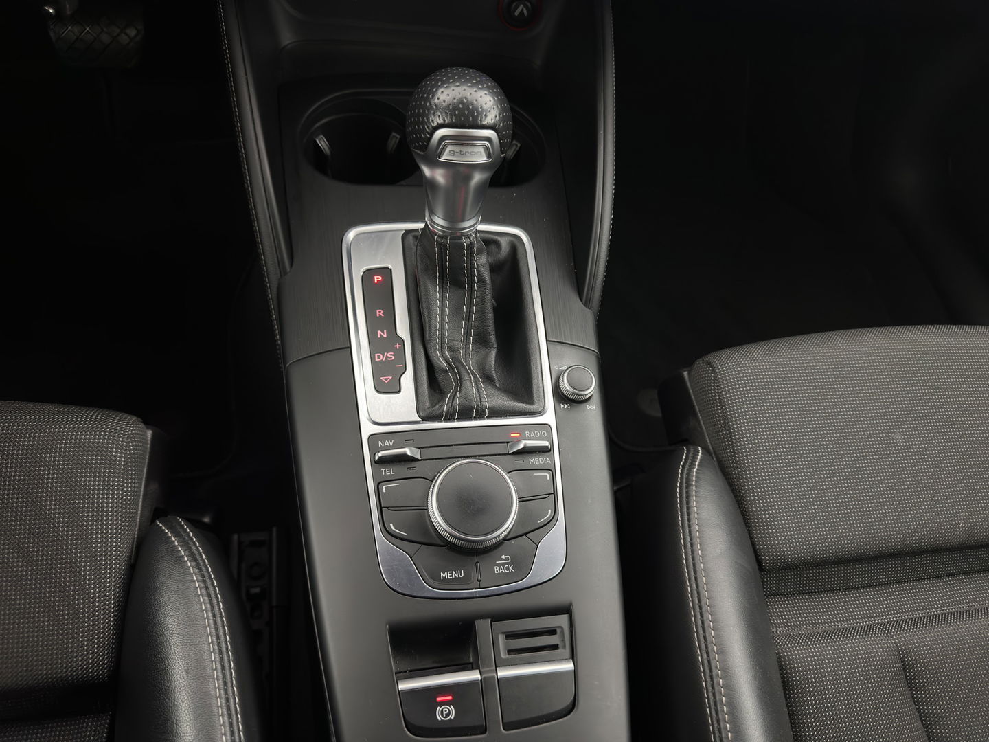 Audi A3 Sportback 1.4 TFSI Ambition Pro Line S g-tron Aut. *1/2LEATHER | XENON | NAVI-FULLMAP | SPORT-SEATS | PRIVACY-GLASS | ECC | CRUISE | 18''ALU | TOWBAR*