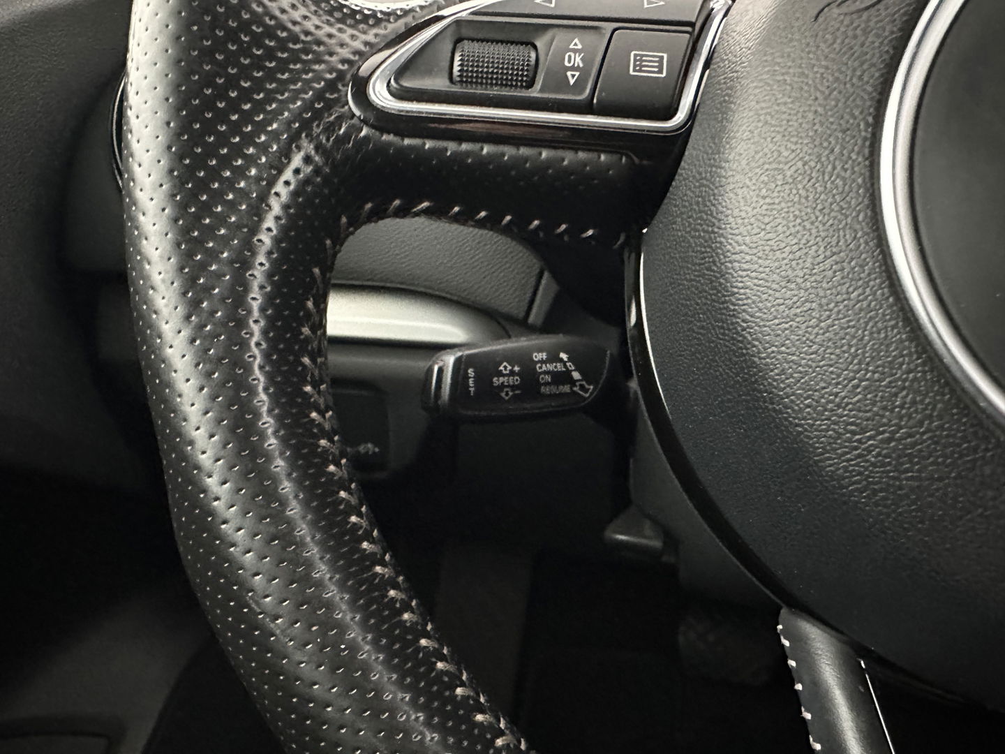 Audi A3 Sportback 1.4 TFSI Ambition Pro Line S g-tron Aut. *1/2LEATHER | XENON | NAVI-FULLMAP | SPORT-SEATS | PRIVACY-GLASS | ECC | CRUISE | 18''ALU | TOWBAR*