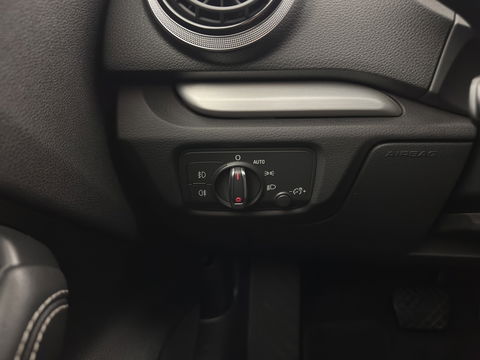 Audi A3 Sportback 1.4 TFSI Ambition Pro Line S g-tron Aut. *1/2LEATHER | XENON | NAVI-FULLMAP | SPORT-SEATS | PRIVACY-GLASS | ECC | CRUISE | 18''ALU | TOWBAR*