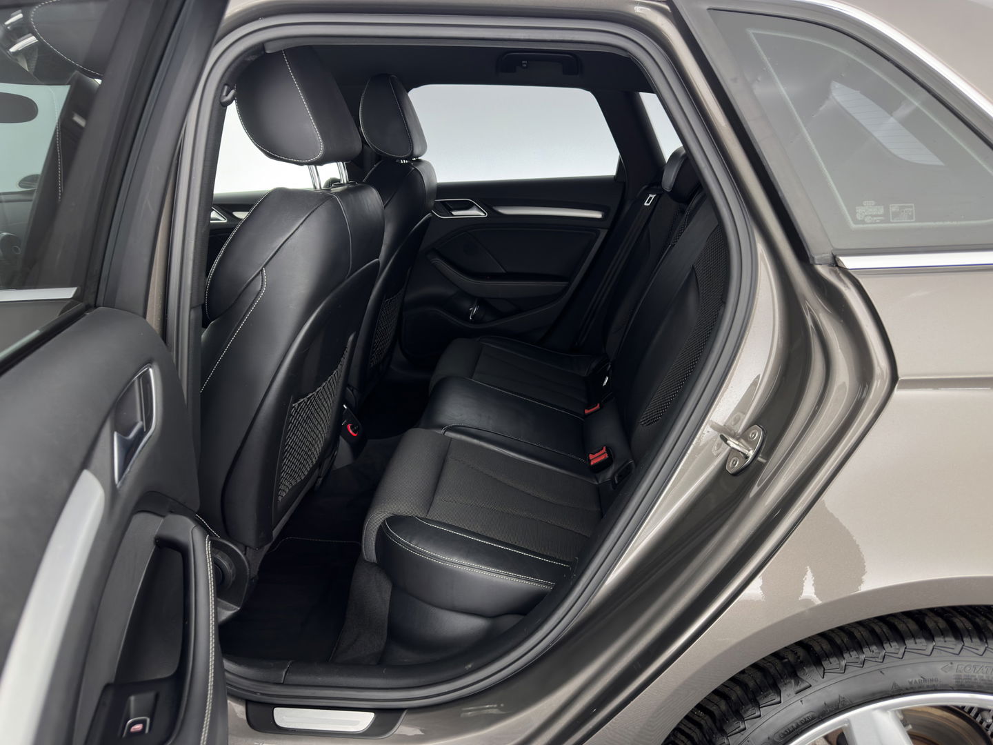 Audi A3 Sportback 1.4 TFSI Ambition Pro Line S g-tron Aut. *1/2LEATHER | XENON | NAVI-FULLMAP | SPORT-SEATS | PRIVACY-GLASS | ECC | CRUISE | 18''ALU | TOWBAR*