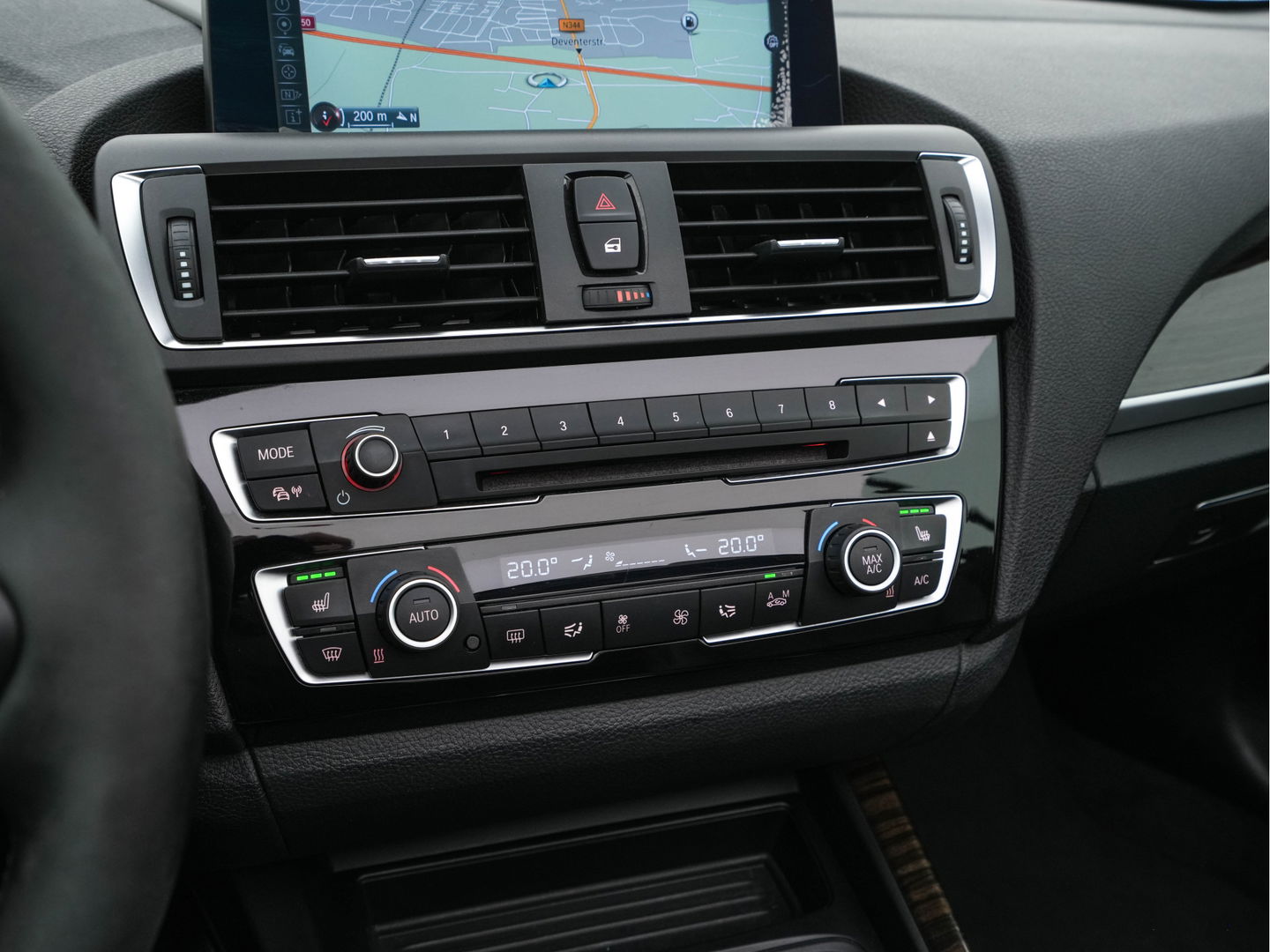 BMW 2 Serie Cabrio 220d Sport M-Sportpack Aut. *FULL-LEATHER | XENON | HARMAN/KARDON | MEMORY-PACK | HEATED-SPORTSEATS | NAVI-FULLMAP | DAB+ | ECC | PDC | 19''ALU*