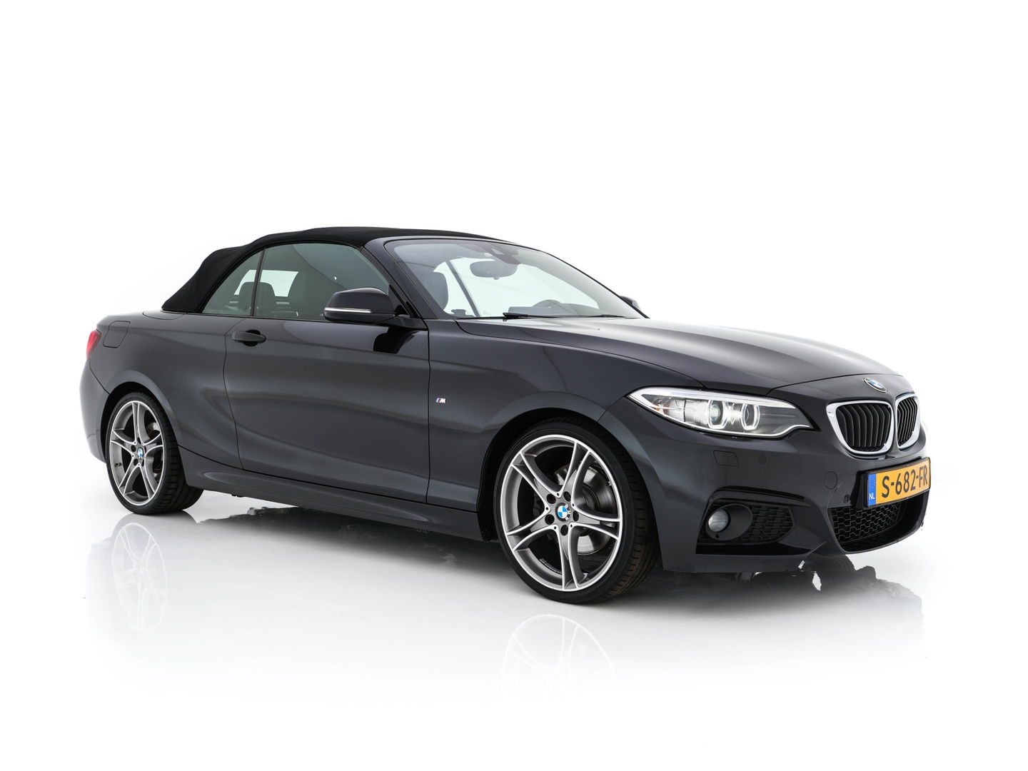 BMW 2 Serie Cabrio 220d Sport M-Sportpack Aut. *FULL-LEATHER | XENON | HARMAN/KARDON | MEMORY-PACK | HEATED-SPORTSEATS | NAVI-FULLMAP | DAB+ | ECC | PDC | 19''ALU*