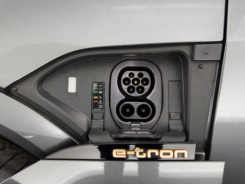 Audi e-tron Sportback 50 Quattro S-Line Black-Edition 71 kWh [3-Fase] {SOH-99%} (INCL-BTW) *PANO | LEATHER-ALCANTARA | ADAPTIVE-CRUISE | FULL-LED | DIGI-COCKPIT | KEYLESS | MEMORY-PACK | CAMERA | NAVI-FULLMAP | SHIFT-PADDLES | DAB+ | COMFORT-SEATS | 21''ALU*