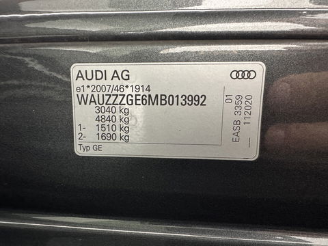 Audi e-tron Sportback 50 Quattro S-Line Black-Edition 71 kWh [3-Fase] {SOH-99%} (INCL-BTW) *PANO | LEATHER-ALCANTARA | ADAPTIVE-CRUISE | FULL-LED | DIGI-COCKPIT | KEYLESS | MEMORY-PACK | CAMERA | NAVI-FULLMAP | SHIFT-PADDLES | DAB+ | COMFORT-SEATS | 21''ALU*