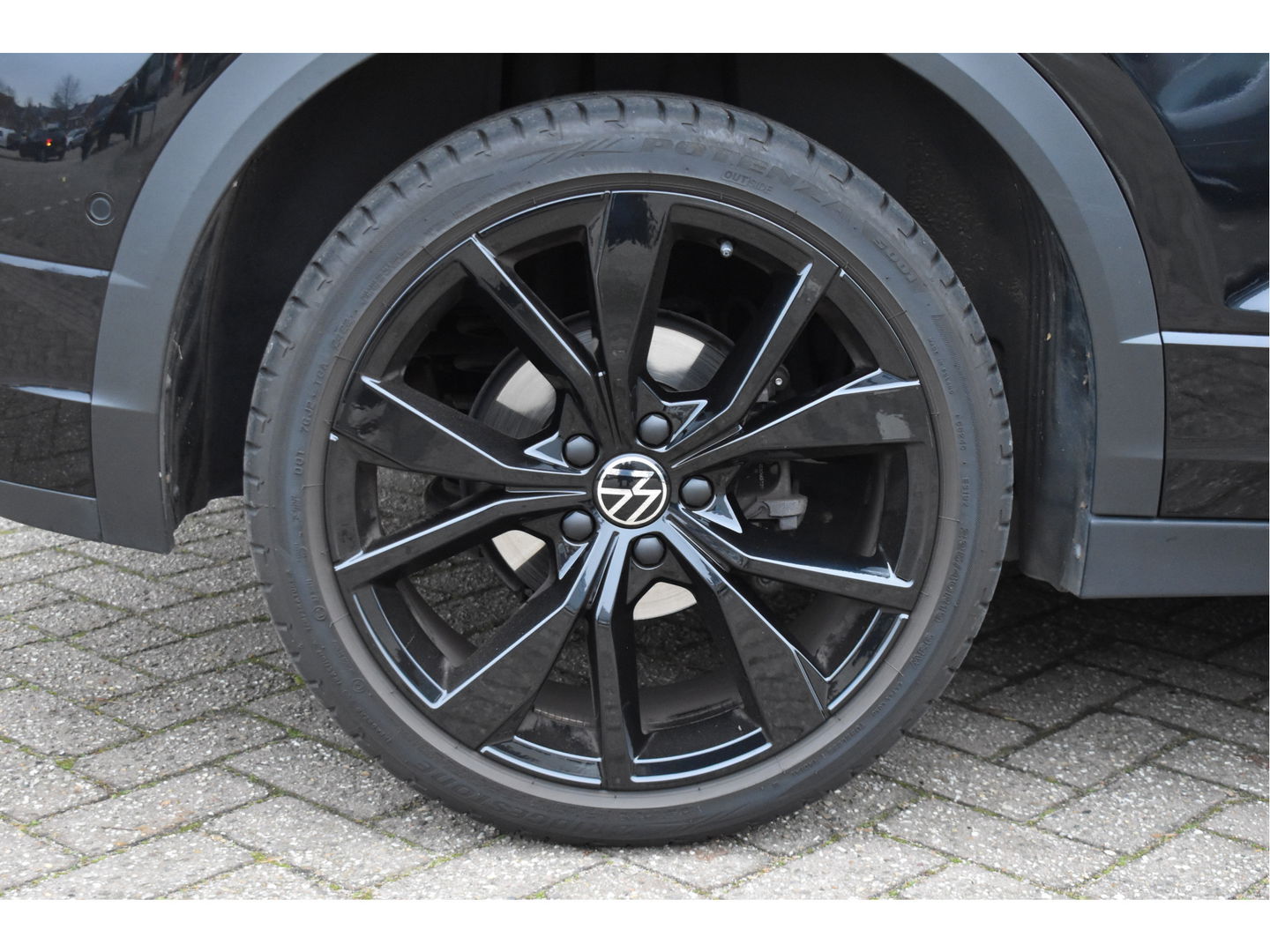 Volkswagen T-Roc Cabrio 1.5 TSI R-Line Black style | Virtual cockpit | Carplay | Stoelverwarming | Navi | Full LED | Netjes 29