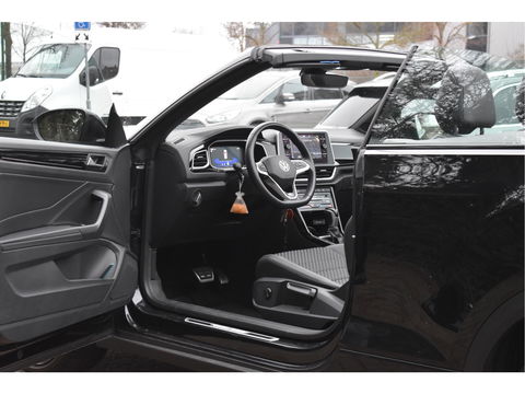 Volkswagen T-Roc Cabrio 1.5 TSI R-Line Black style | Virtual cockpit | Carplay | Stoelverwarming | Navi | Full LED | Netjes 29