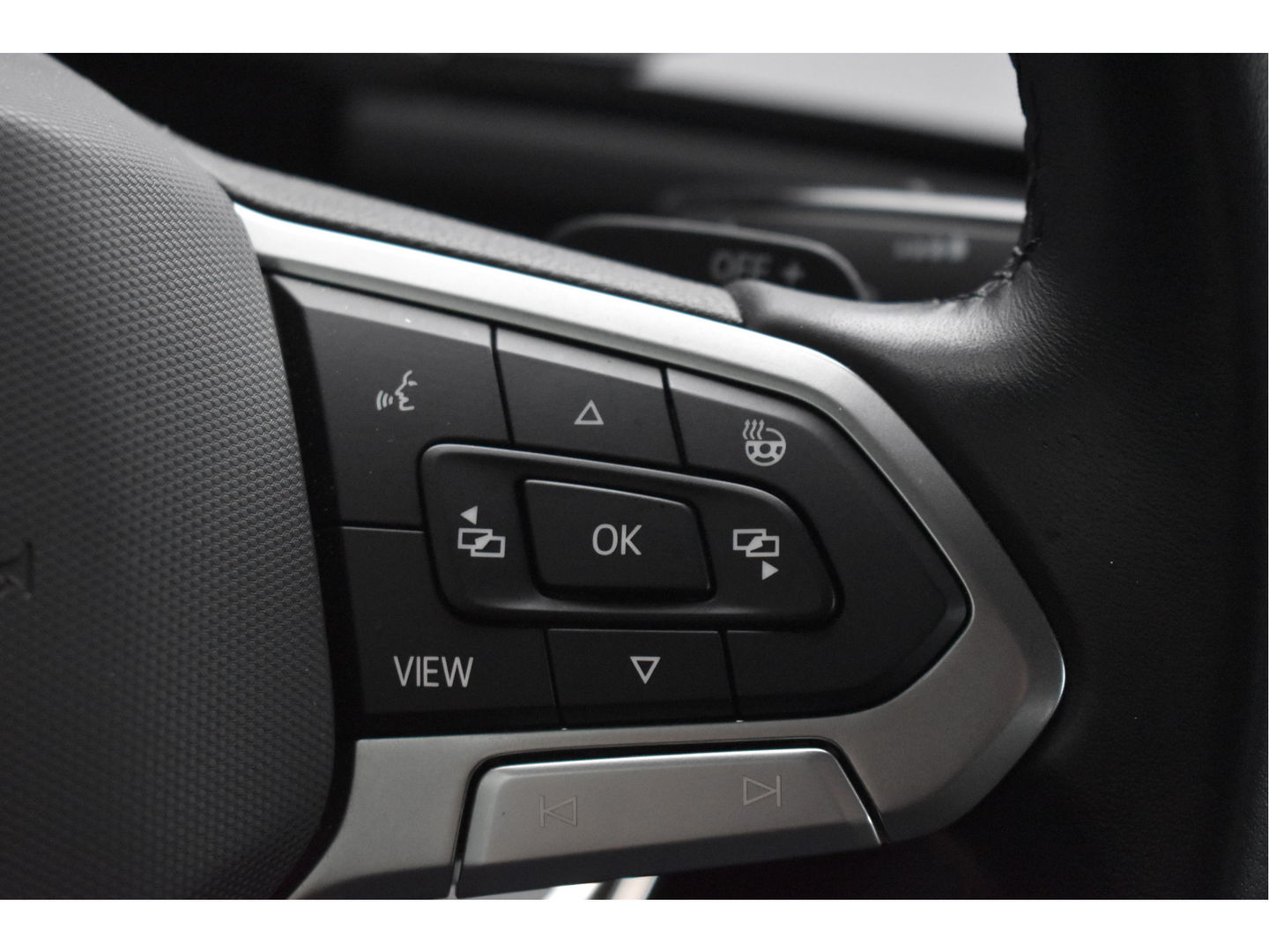 Volkswagen T-Roc Cabrio 1.5 TSI R-Line Black style | Virtual cockpit | Carplay | Stoelverwarming | Navi | Full LED | Netjes 29