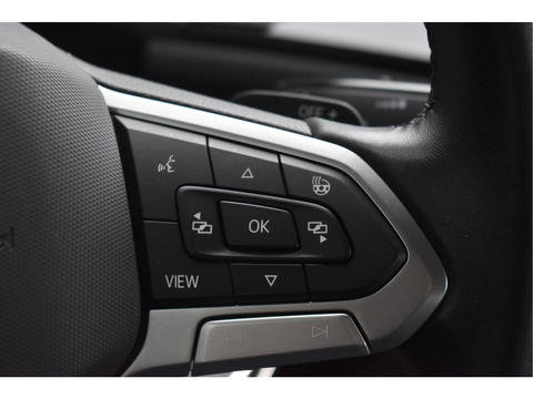 Volkswagen T-Roc Cabrio 1.5 TSI R-Line Black style | Virtual cockpit | Carplay | Stoelverwarming | Navi | Full LED | Netjes 29