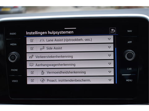 Volkswagen T-Roc Cabrio 1.5 TSI R-Line Black style | Virtual cockpit | Carplay | Stoelverwarming | Navi | Full LED | Netjes 29