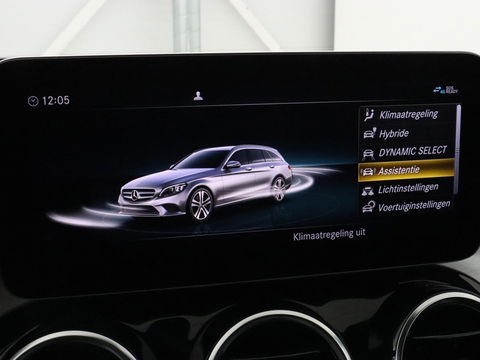Mercedes-Benz C-Klasse 300e AMG Night | Adaptive cruise | Stoelverwarming | Carplay | Leder/Alcantara | Camera | Burmester Surround | Navigatie | Sfeerverlichting | Digital Cockpit | PHEV | Plug In