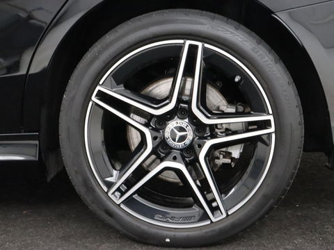 Mercedes-Benz C-Klasse 300e AMG Night | Adaptive cruise | Stoelverwarming | Carplay | Leder/Alcantara | Camera | Burmester Surround | Navigatie | Sfeerverlichting | Digital Cockpit | PHEV | Plug In