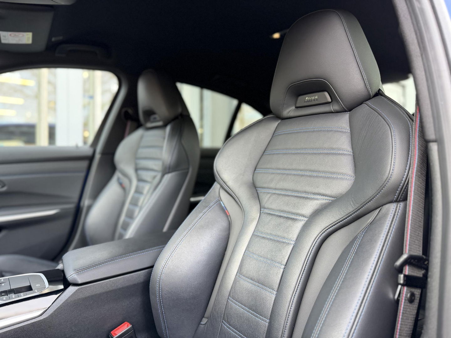 BMW 3-serie 320e High Ex. M-Sport Pro |M-Seats|Memory|Ad. M onderstel|19"|Cam|HiFi