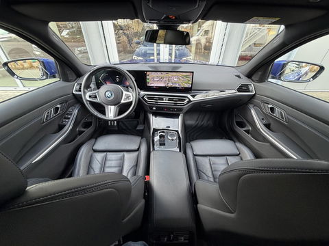 BMW 3-serie 320e High Ex. M-Sport Pro |M-Seats|Memory|Ad. M onderstel|19"|Cam|HiFi