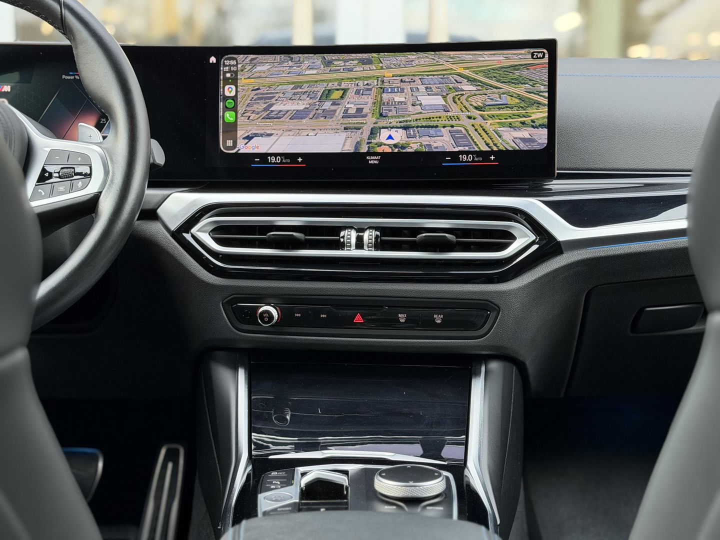 BMW 3-serie 320e High Ex. M-Sport Pro |M-Seats|Memory|Ad. M onderstel|19"|Cam|HiFi