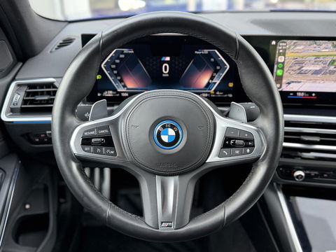 BMW 3-serie 320e High Ex. M-Sport Pro |M-Seats|Memory|Ad. M onderstel|19"|Cam|HiFi