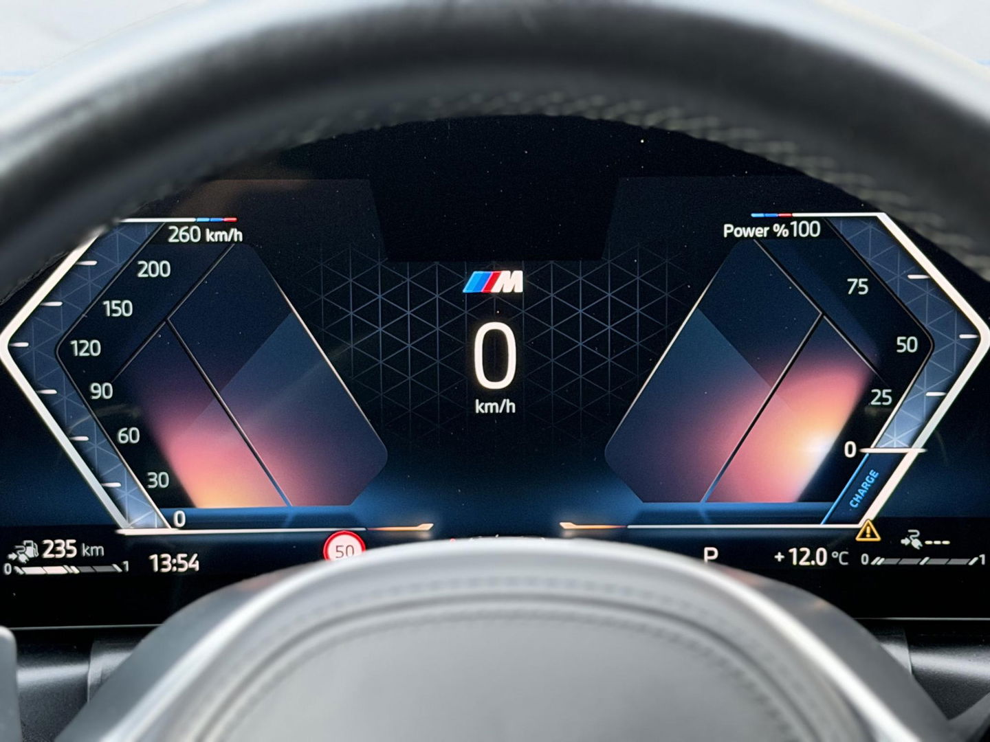 BMW 3-serie 320e High Ex. M-Sport Pro |M-Seats|Memory|Ad. M onderstel|19"|Cam|HiFi