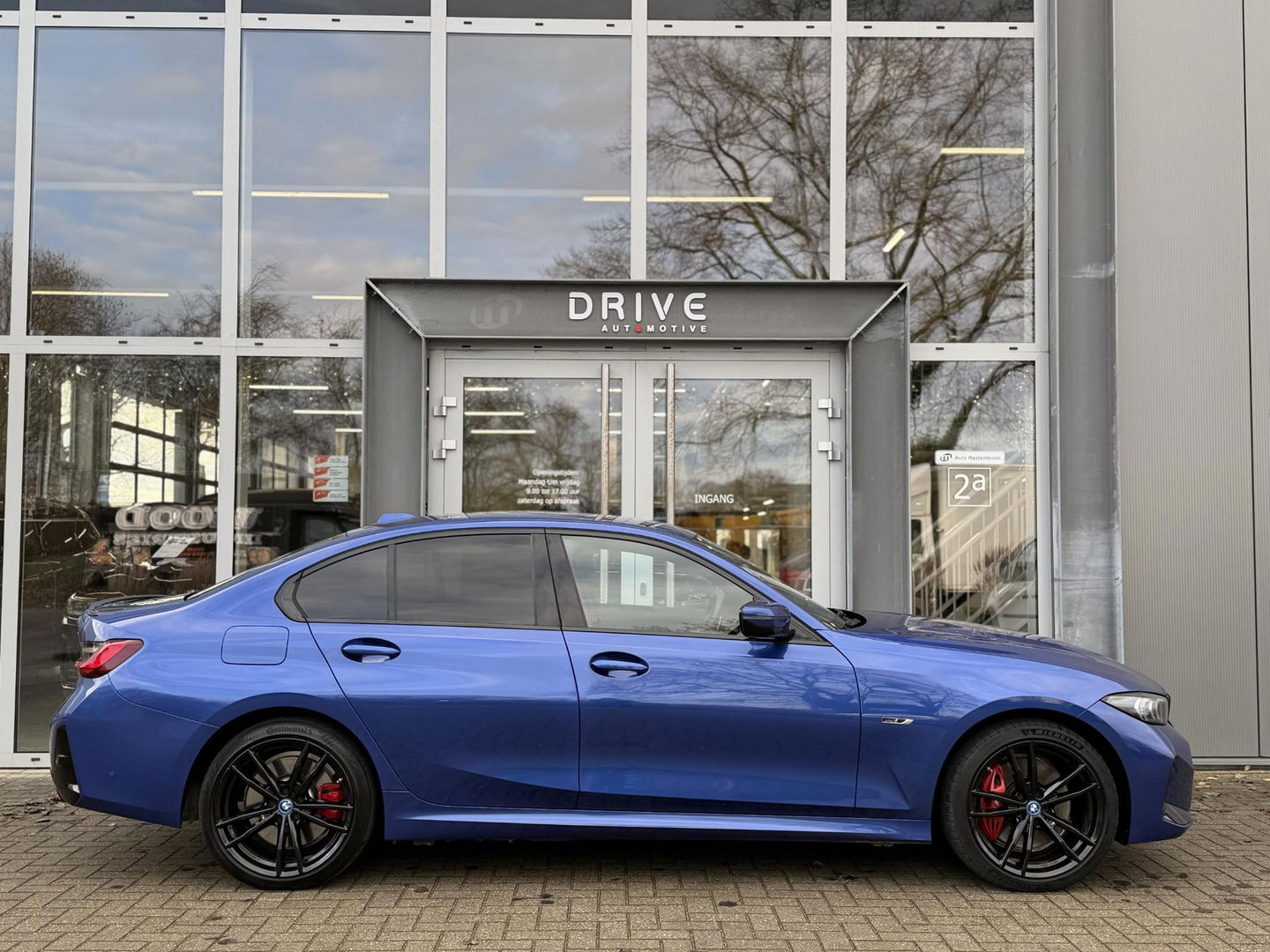 BMW 3-serie 320e High Ex. M-Sport Pro |M-Seats|Memory|Ad. M onderstel|19"|Cam|HiFi