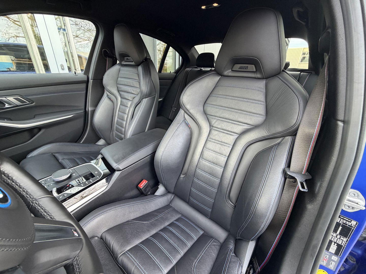 BMW 3-serie 320e High Ex. M-Sport Pro |M-Seats|Memory|Ad. M onderstel|19"|Cam|HiFi