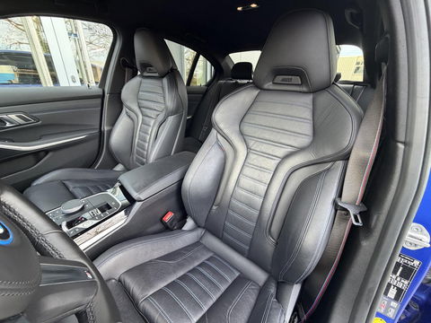 BMW 3-serie 320e High Ex. M-Sport Pro |M-Seats|Memory|Ad. M onderstel|19"|Cam|HiFi