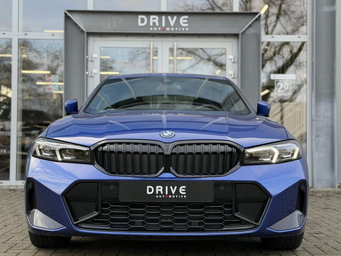 BMW 3-serie 320e High Ex. M-Sport Pro |M-Seats|Memory|Ad. M onderstel|19"|Cam|HiFi