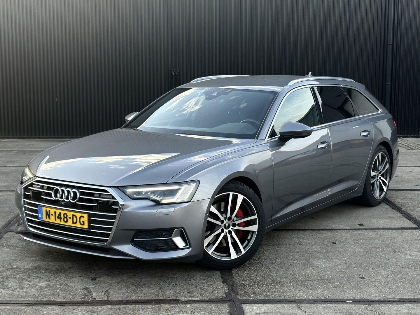 Audi A6 Avant 50 TDI QUATTRO SPORT S LINE | TREKHAAK | MATRIX LED | 360 | STOELVERWARMING