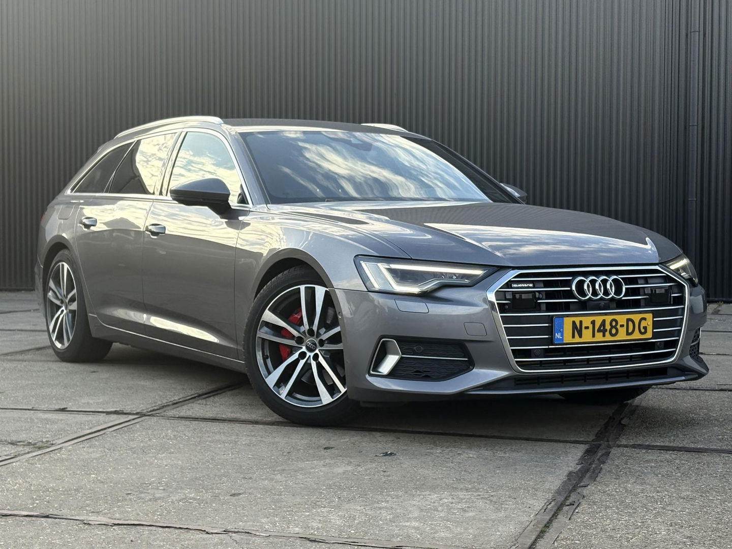 Audi A6 Avant 50 TDI QUATTRO SPORT S LINE | TREKHAAK | MATRIX LED | 360 | STOELVERWARMING