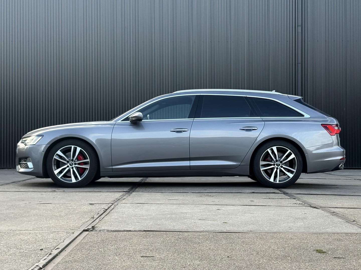 Audi A6 Avant 50 TDI QUATTRO SPORT S LINE | TREKHAAK | MATRIX LED | 360 | STOELVERWARMING