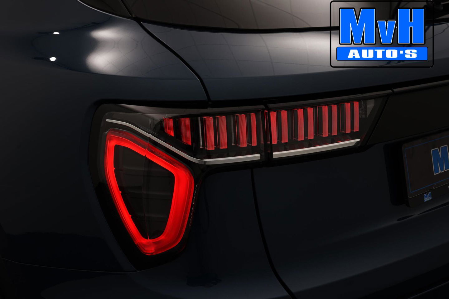 Lynk & Co 01 1.5 Plug-in Hybride|FULL BLACK XL|360°CAM|NAP